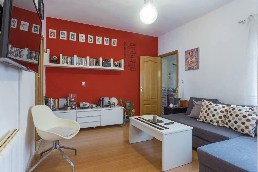 Apartamento Urgel Madrid Exteriör bild