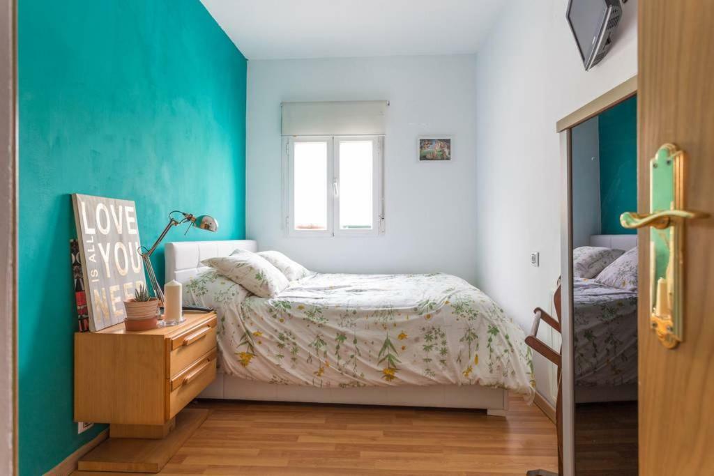 Apartamento Urgel Madrid Exteriör bild